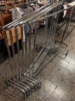 Štendry, figuríny, stojany, torza