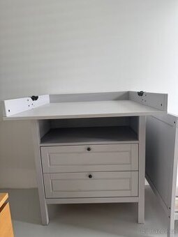 Sundvik IKEA komoda s přebalovacím pultem
