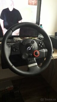 Herní volant Logitech Driving Force GT