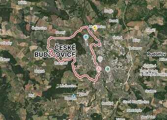 Stavební pozemek s budovami