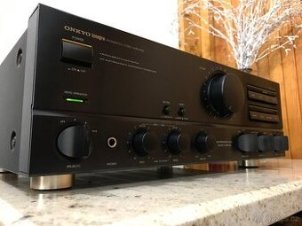 Onkyo A 8650 Velice zachovalý
