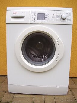 Úzká pračka BOSCH