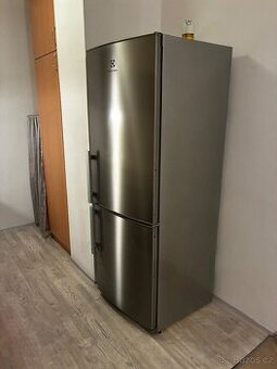 Lednice s mrazákem Electrolux