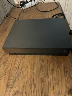 XBOX ONE X
