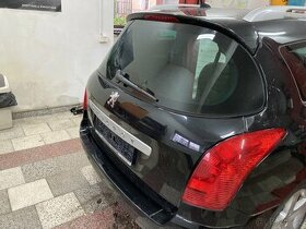 Zadní dveře na Peugeot 308 SW Výklopné