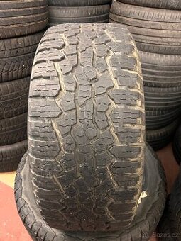 Pneu nokian 285/45R22