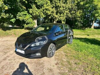 Elektromobil Nissan Leaf 40 kWh, zimní balíček, tep.čerpadlo