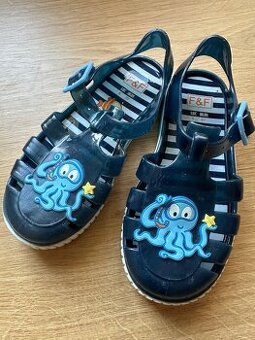 Boty k vodě vel. 27