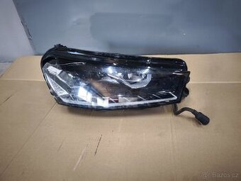 Pravý světlomet škoda Fabia IV - poškozený