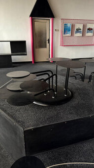 Reklamní stojany do výlohy - 1