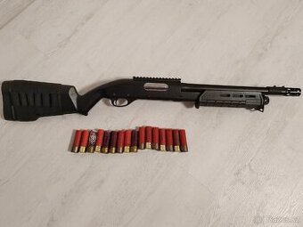 Airsoft brokovnice m870