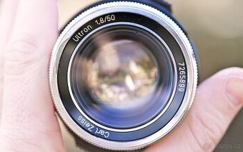 Carl Zeiss ULTRON 50mm f/1.8 M42 (konkávní)