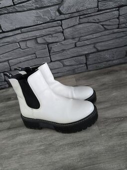 Kotníkové boty vel. 39