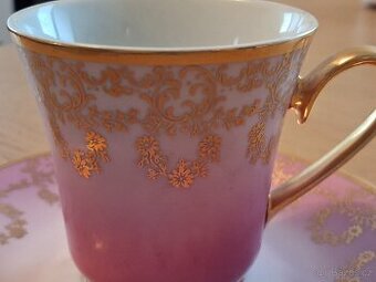 Sada šálku s podšálkem