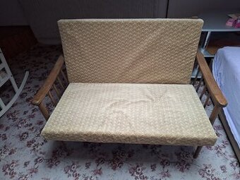 Drevena sedaci souprava