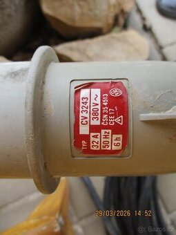 Prodám prodlužovací kabel