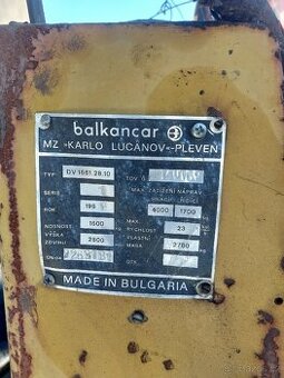 PRODÁM MOTOR a díly z této ještěrky. 3 válec nafta..