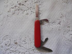 Prodám  červený zavírací nůž zn. MIKOV - 1