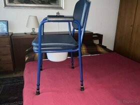 Toaletní  židle  pro invalidy + invalidní nastavitelné křesl