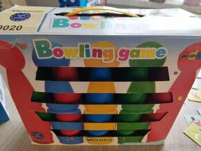 Hra kuzelky - bowling game - 1