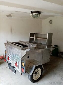 Mobilní vozík na prodej Hot Dogs a občerstvení