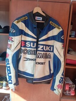 Moto kombinézy, velikosti na fotkách, ceny v popisu.