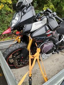 Suzuki v-strom 1000
