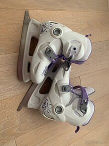 Detske divci brusle 32-34 Oxelo (Decathlon)