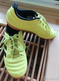 Sálovky 36 Adidas chlapecké, tenisky UK 3,5 a UK 5