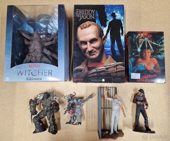 Filmové akční figurky, sošky Batman, Marvel, Barbar Conan..