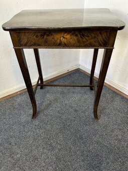 Šicí stolek biedermeier - originál.