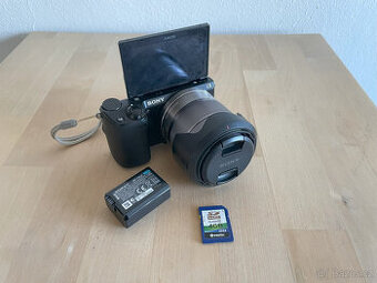 Digitální bezzrcadlovka Sony NEX-5R + příslušenství