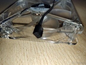 Větrák do PC s LED podsvícením, 12V, 0.38A - 1