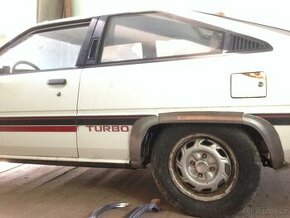 mitsubishi cordia lemy zadnych blatnikov - 1