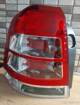 Zadní světlo Opel Zafira B