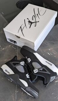 Jordan 4 White Thunder