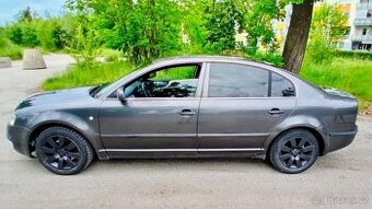 Škoda Superb 1