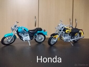 Modely motorek 1:18 Maisto - 1