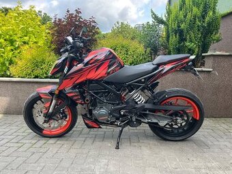 KTM DUKE 125 2021 6095KM