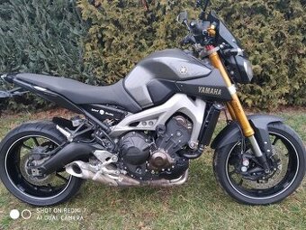 YAMAHA MT-09