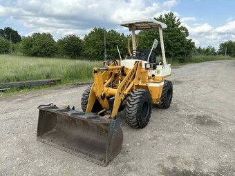 Kloubový nakladač Komatsu