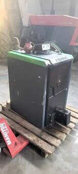Litinový kotel Viadrus U22 30 kW – kamna na masivní dřevo