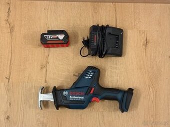 Bosch Professional pila ocaska GSA 18V-LI C + aku