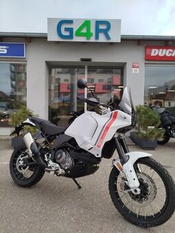 Ducati DesertX, Předváděcí moto, pouze 4 900 Km, 1. garanční