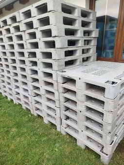 Plastové palety 120x80