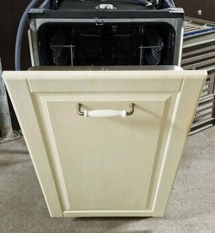 Myčka IKEA medelstor, 45cm, vestavná