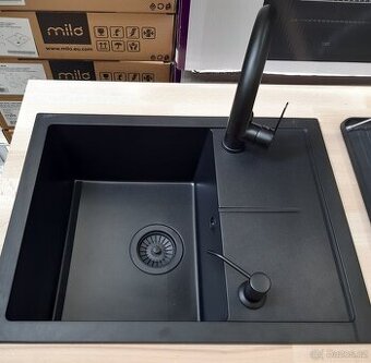 Dřez granitový 58 x 44 cm s flexi baterií a dávkovačem