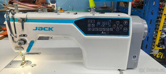 Průmyslový automatický šicí stroj Jack A4E