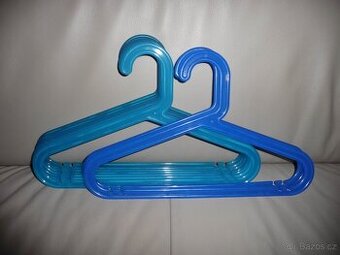 Dětská ramínka v modré barvě