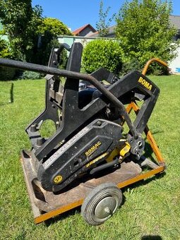 Vibrační deska BOMAG BP20/50 po servise
